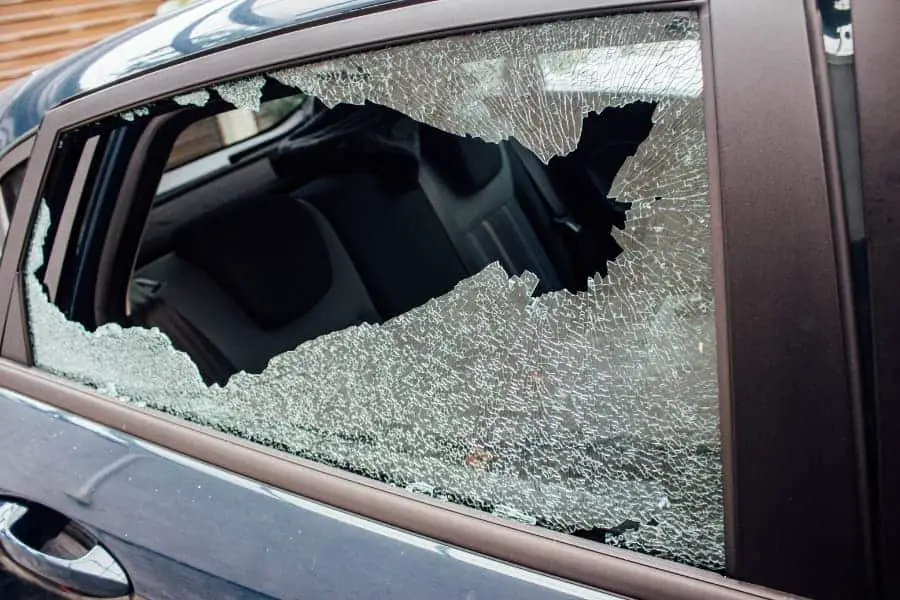 airsoft guns are not able to break car windows